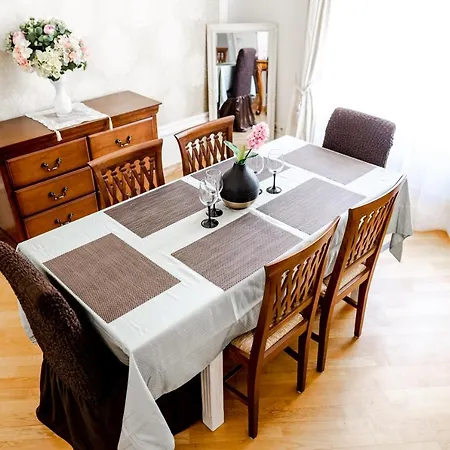 Dream - Gorgeous Two-level 3-bedroom 170m2 Appartement *