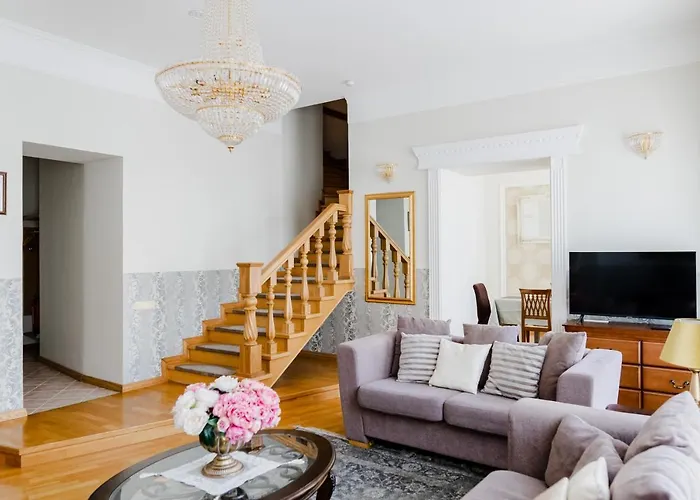 Dream - Gorgeous Two-level 3-bedroom 170m2