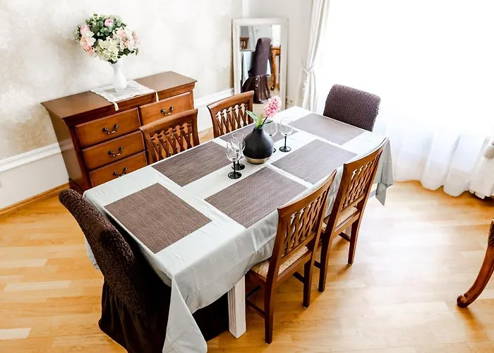 Dream - Gorgeous Two-level 3-bedroom 170m2 Appartement *